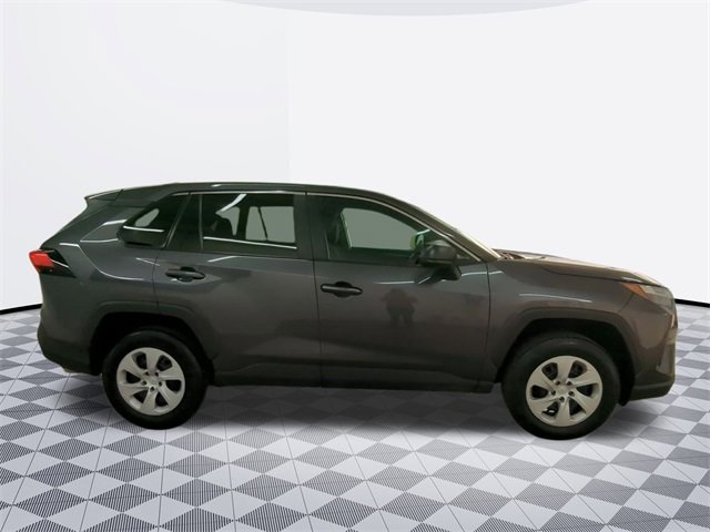 2024 Toyota RAV4 LE Sport photo 4