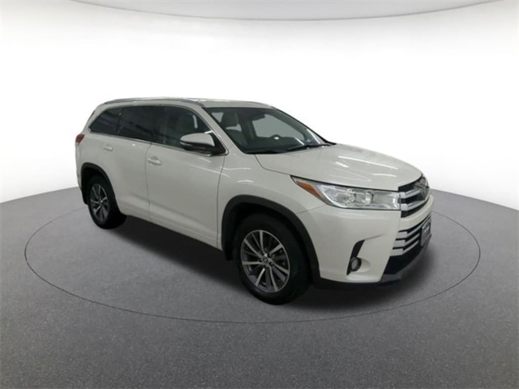 Used 2018 Toyota Highlander XLE Sport Utility