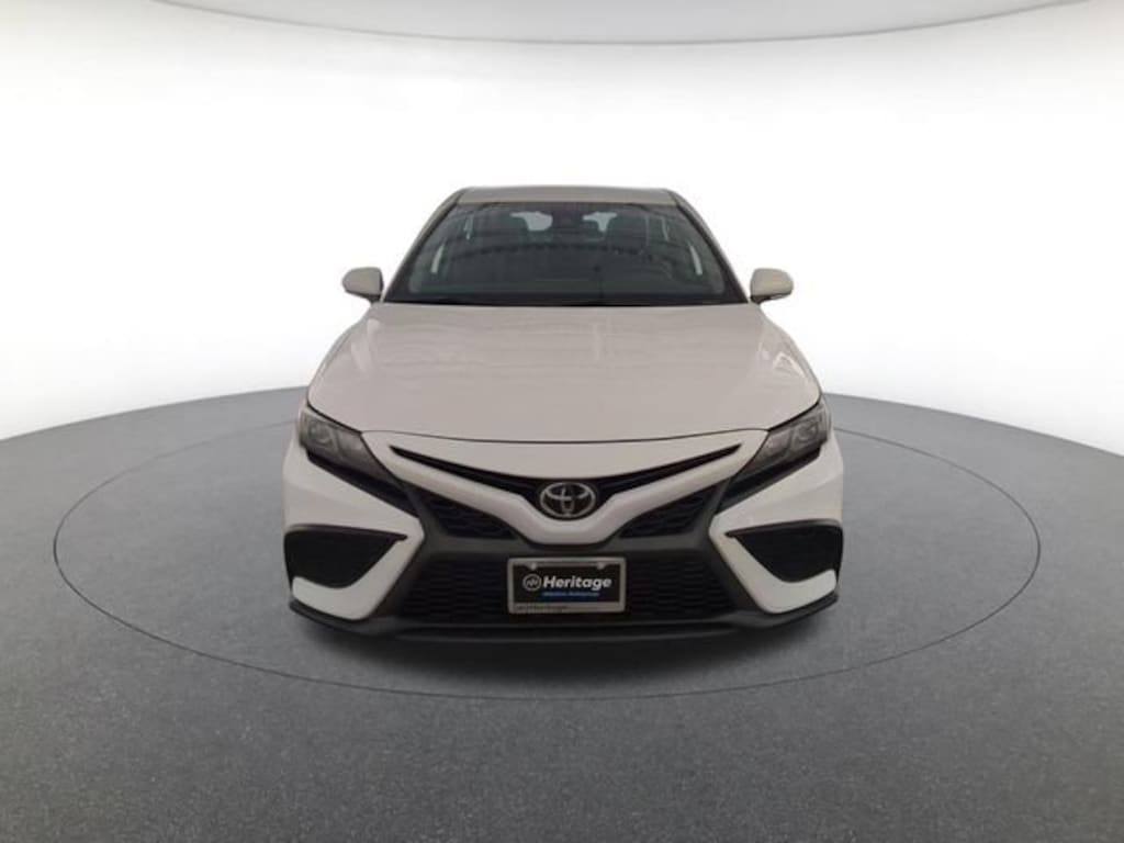Used 2023 Toyota Camry SE Sedan