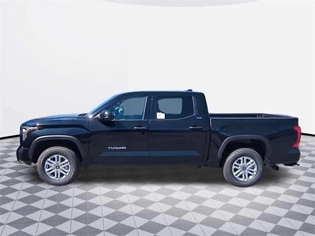 2025 Toyota Tundra SR5 CrewMax photo 2