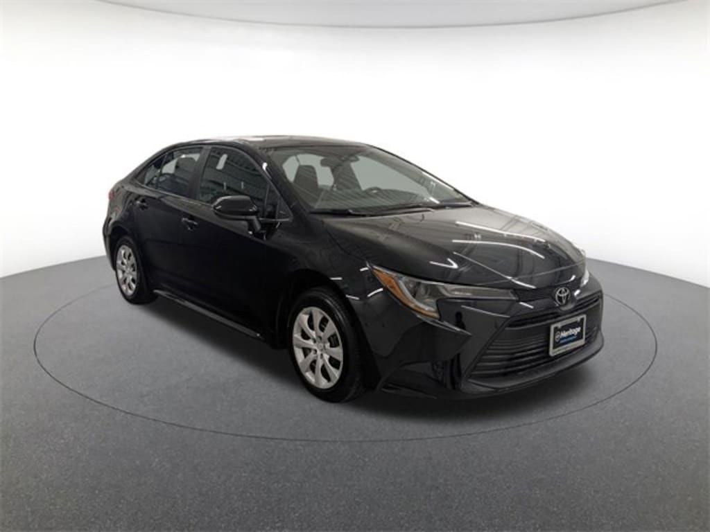 Used 2025 Toyota Corolla LE Sedan