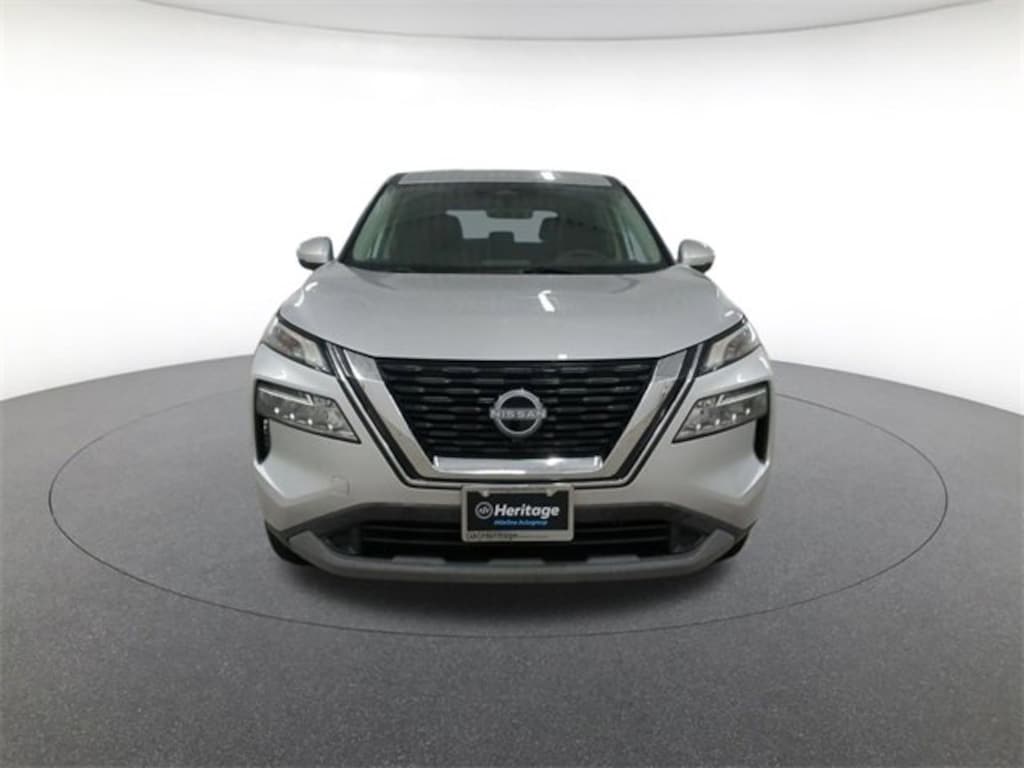 Used 2023 Nissan Rogue SV Sport Utility