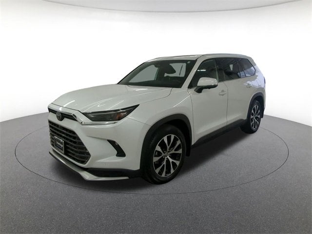 2024 Toyota Grand Highlander Limited's photo