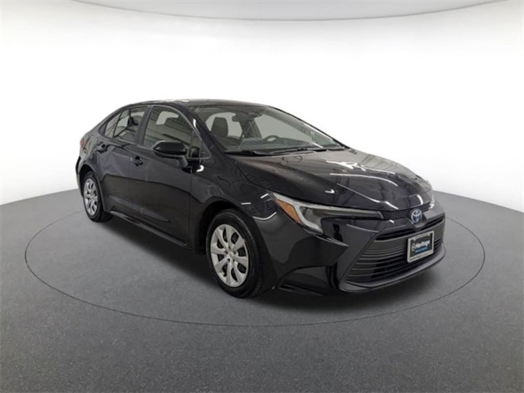Used 2025 Toyota Corolla Hybrid LE Sedan
