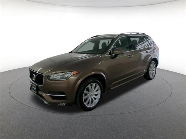 2016 Volvo XC90 Momentum's photo