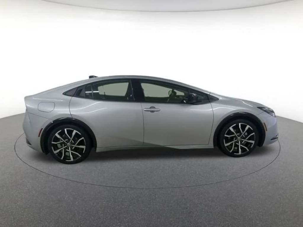 Used 2024 Toyota Prius Prime XSE Hatchback