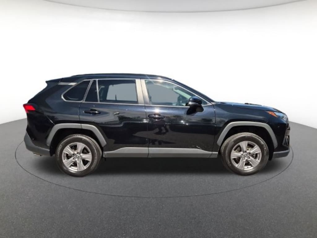 Used 2024 Toyota RAV4 XLE Sport Utility