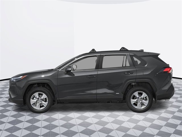 2025 Toyota RAV4 Hybrid XLE photo 3