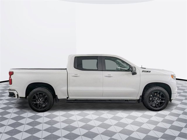 2025 Chevrolet Silverado 1500 RST photo 3