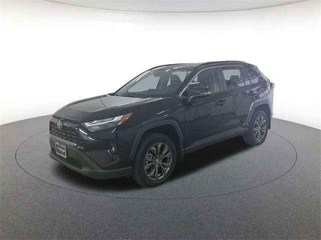 2024 Toyota RAV4 XLE Premium's photo