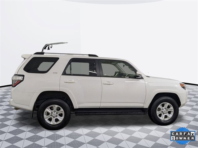 2024 Toyota 4Runner SR5 Premium photo 3
