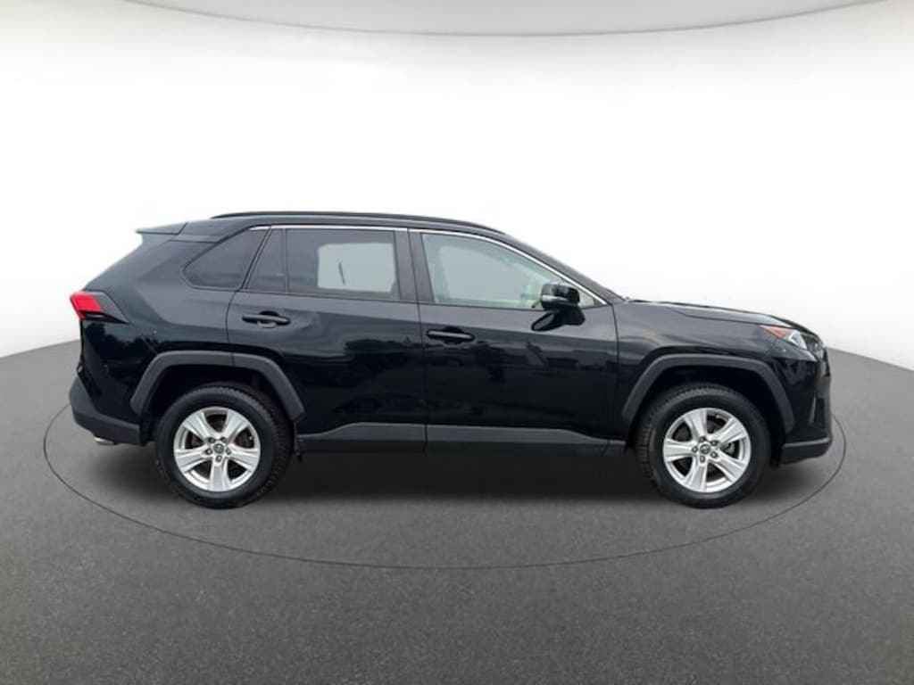 Used 2020 Toyota RAV4 XLE Sport Utility