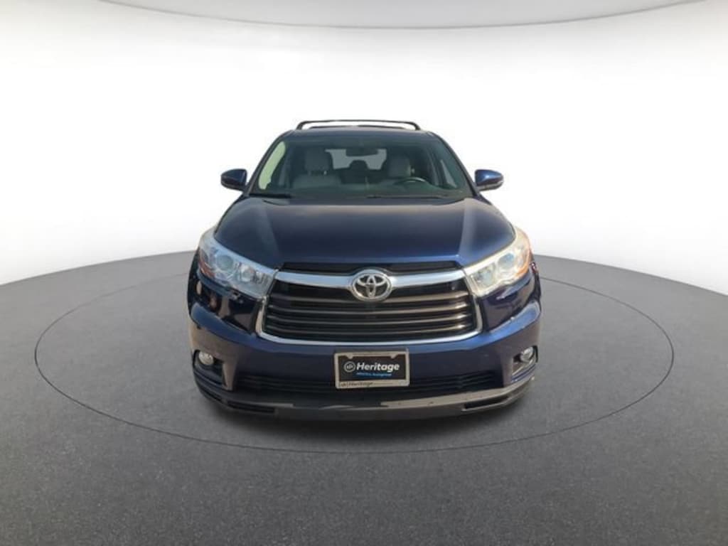 Used 2016 Toyota Highlander LE Plus V6 Sport Utility