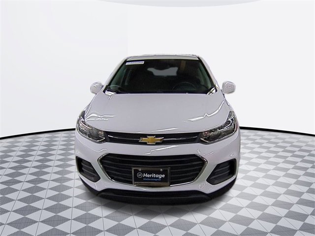 2020 Chevrolet Trax LS photo 2