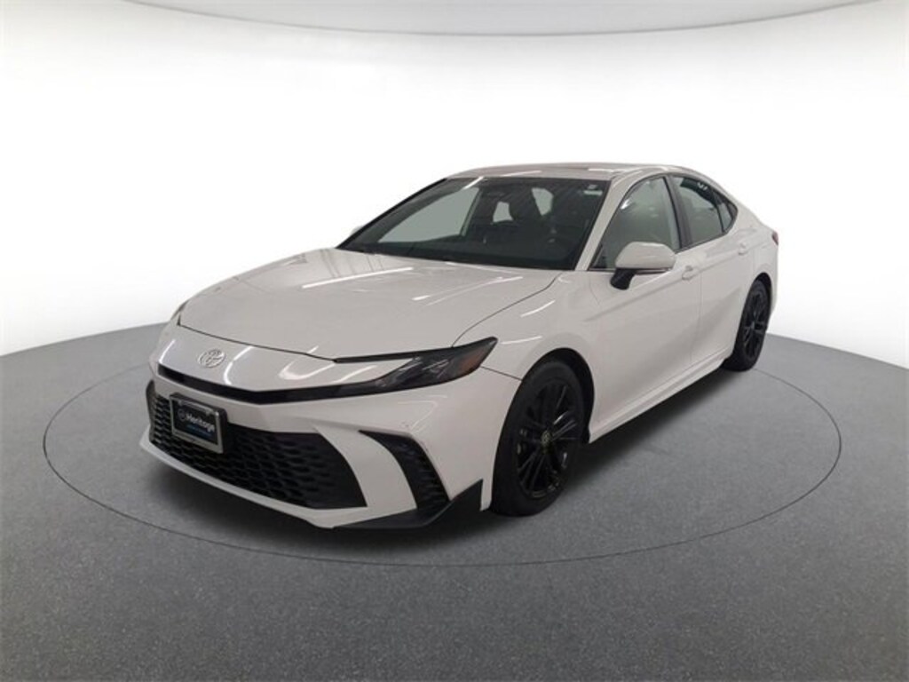 Used 2025 Toyota Camry SE Sedan