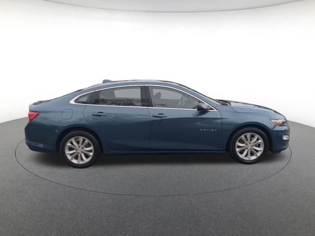 Used 2025 Chevrolet Malibu LT Sedan