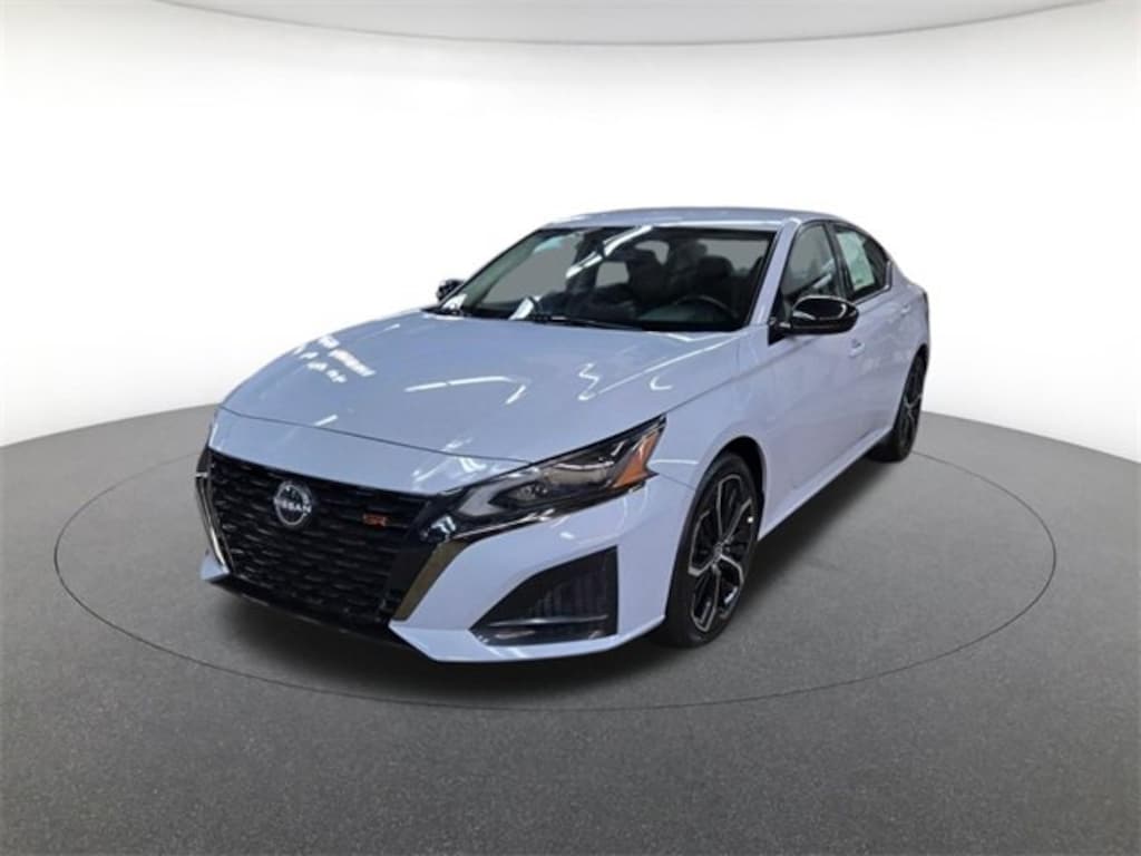 Used 2023 Nissan Altima 2.5 SR Sedan