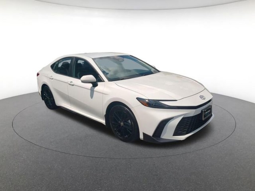 Used 2026 Toyota Camry SE Sedan