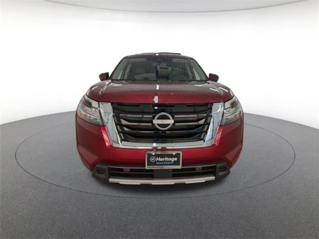 Used 2024 Nissan Pathfinder SL Sport Utility