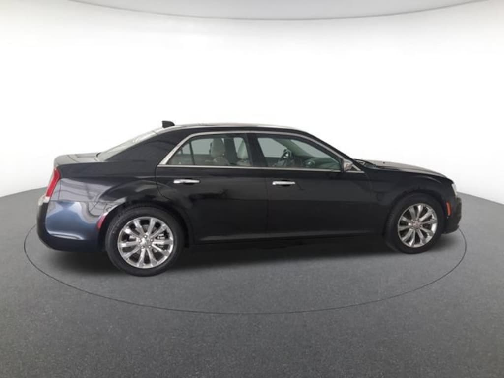 Used 2018 Chrysler 300 Limited Sedan