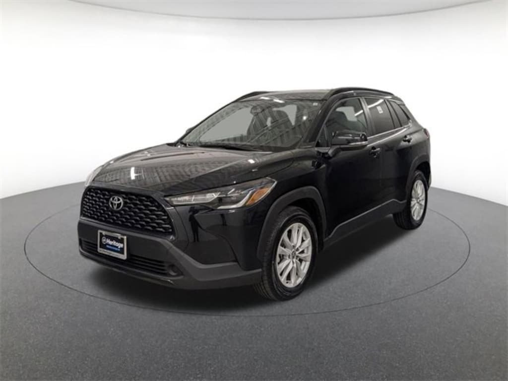 Used 2024 Toyota Corolla Cross LE Sport Utility