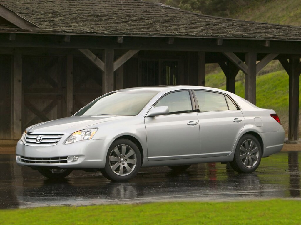Used 2006 Toyota Avalon Limited Sedan