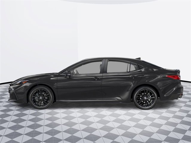 2026 Toyota Camry SE photo 3