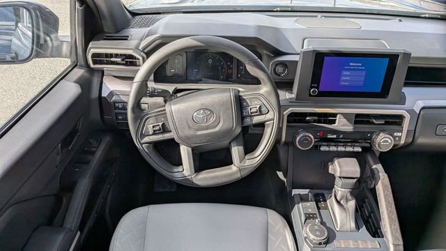 2025 Toyota Tacoma SR5 - Photo 8