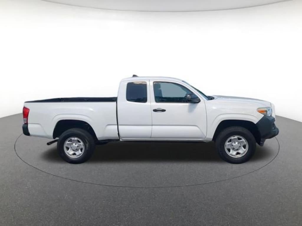 Used 2016 Toyota Tacoma SR Truck
