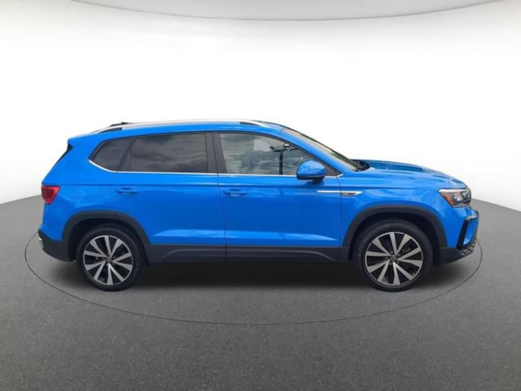 Used 2022 Volkswagen Taos 1.5T SE Sport Utility