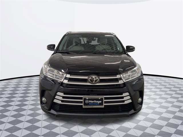 2019 Toyota Highlander XLE photo 2