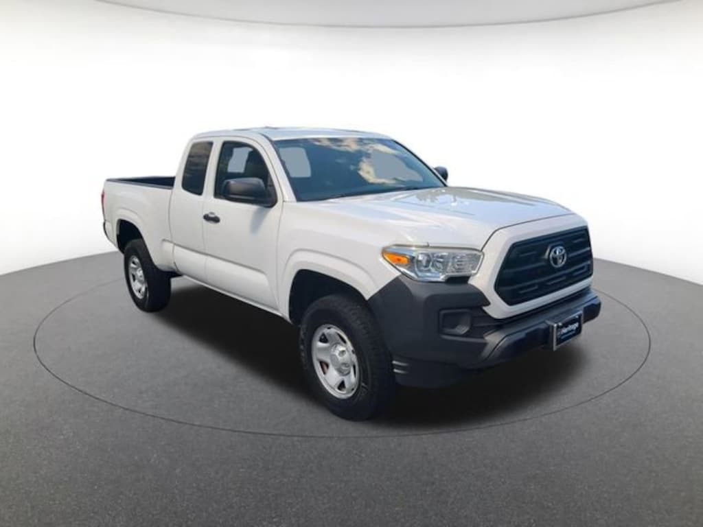 Used 2016 Toyota Tacoma SR Truck