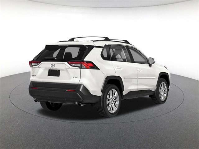 2025 Toyota RAV4 XLE photo 2