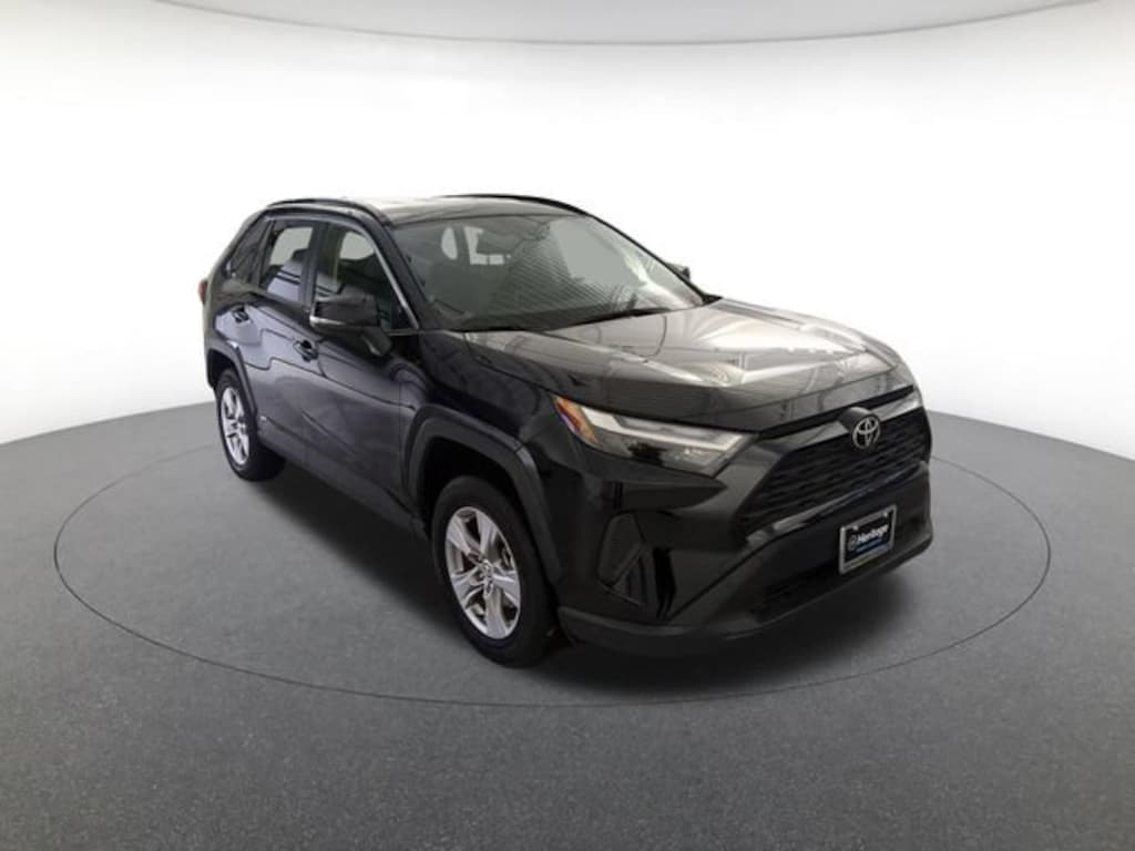 Used 2025 Toyota RAV4 Hybrid XLE Sport Utility