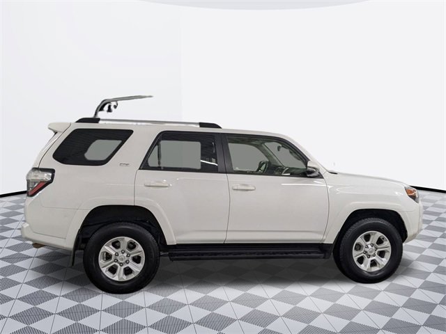 2024 Toyota 4Runner SR5 Premium photo 3
