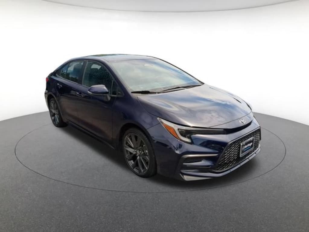Used 2025 Toyota Corolla SE Sedan