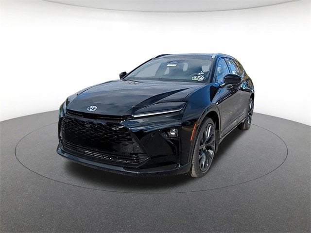 2025 Toyota Crown Signia Limited's photo