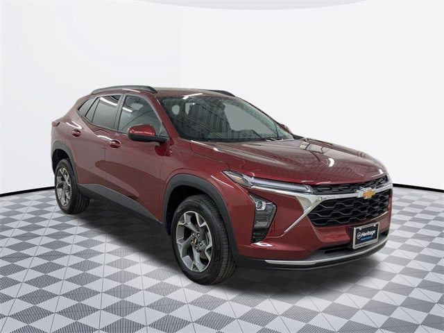 2024 Chevrolet Trax LT photo 3