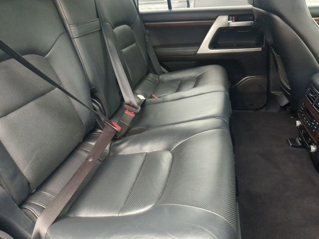 2016 Toyota Land Cruiser Base - Photo 20