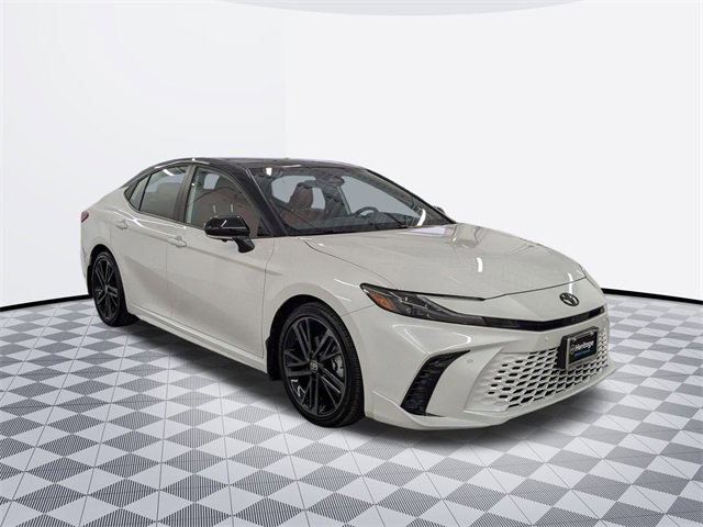 2025 Toyota Camry XSE photo 3