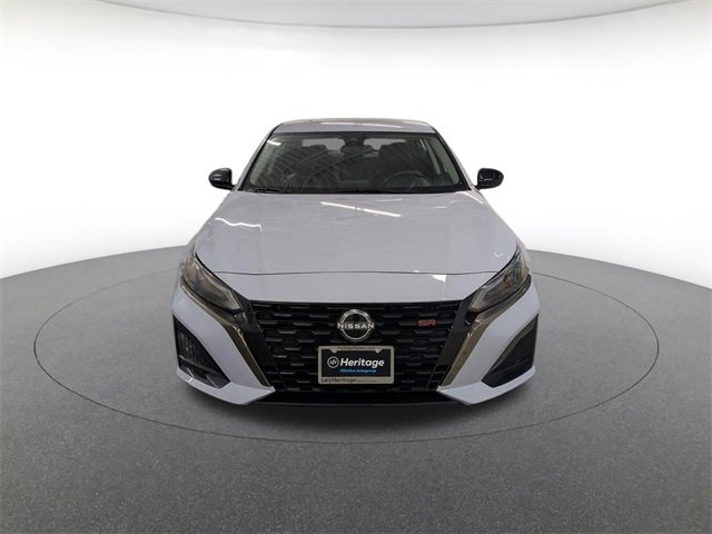 2023 Nissan Altima 2.5 SR photo 2