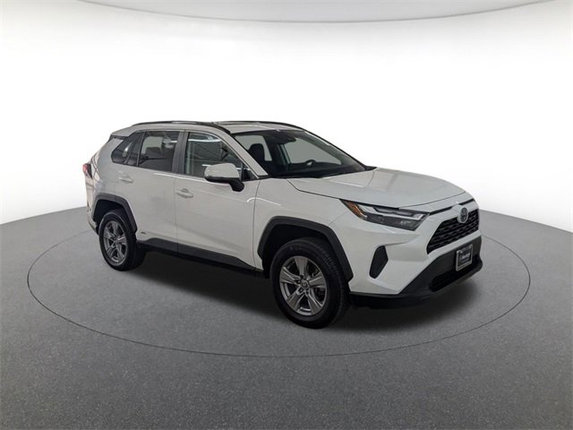 2024 Toyota RAV4 Hybrid XLE photo 2