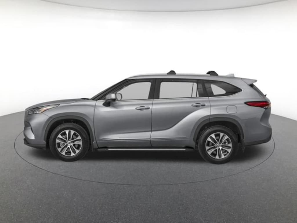 New 2026 Toyota Highlander Hybrid XLE SUV