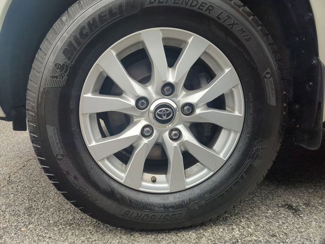 2016 Toyota Land Cruiser Base - Photo 23
