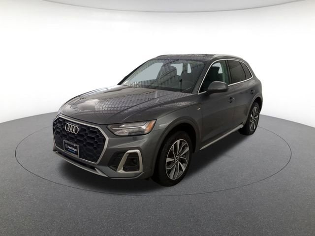2023 Audi Q5 45 Premium's photo