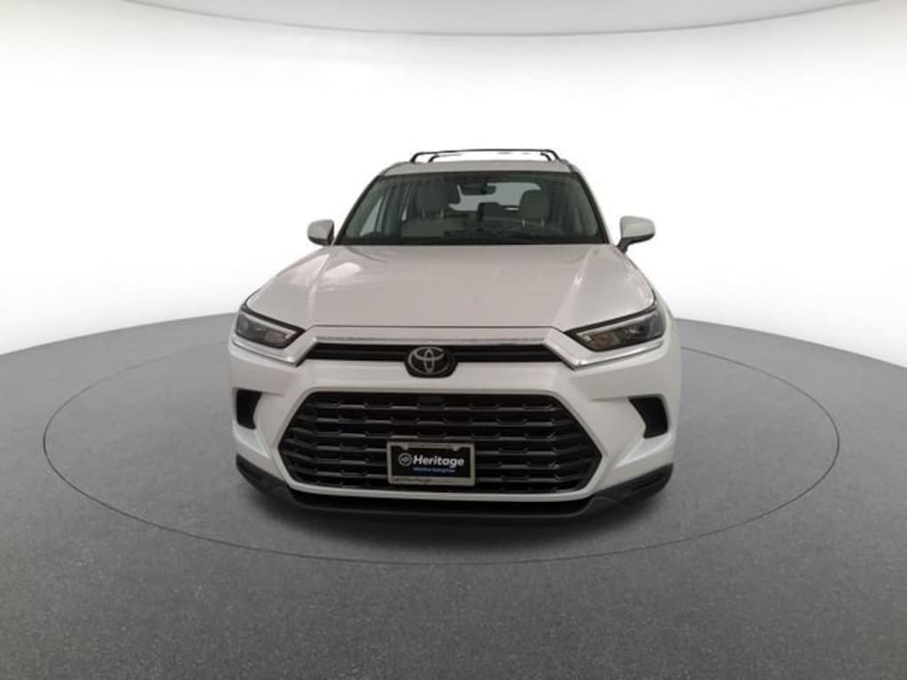 Used 2025 Toyota Grand Highlander XLE Sport Utility