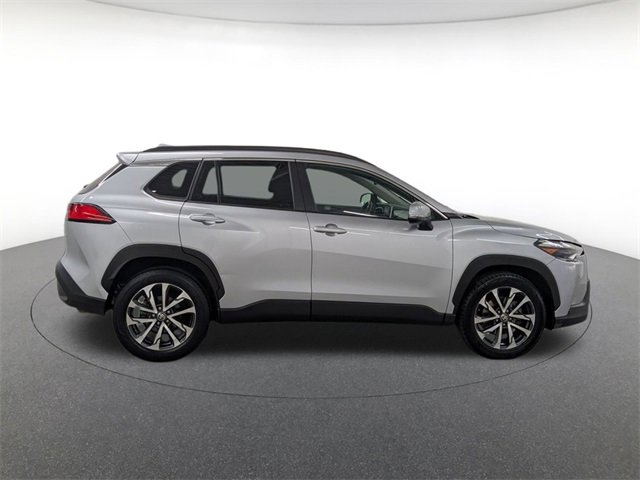 2022 Toyota Corolla Cross XLE photo 4