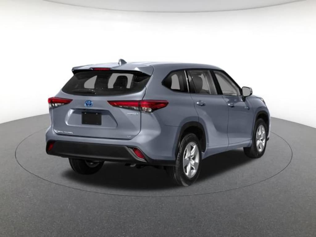 Used 2021 Toyota Highlander Hybrid XLE Sport Utility