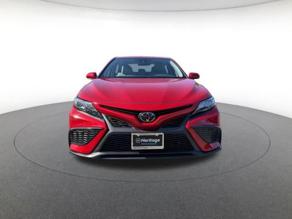 Used 2022 Toyota Camry SE Sedan