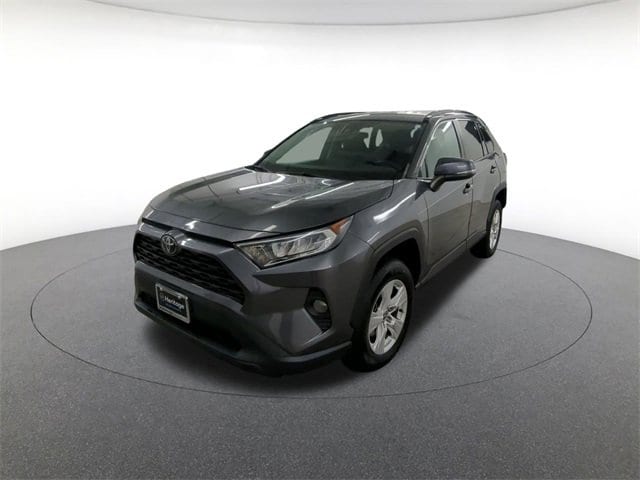 2021 Toyota RAV4 XLE's photo